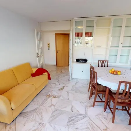 Appartement 69b - Agreable 2p Proche Avec Terrasse Et Garage Menton
